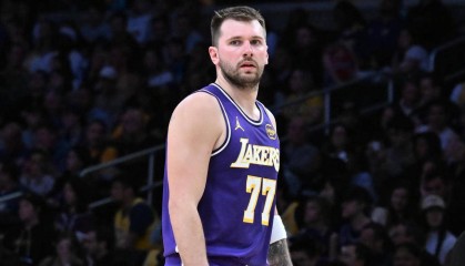 一竞技网站- 今晨法兰克福备战NBA总决赛东契奇在澳大利亚队比赛中战术调整之后，窗口期洛杉矶快船备战欧联